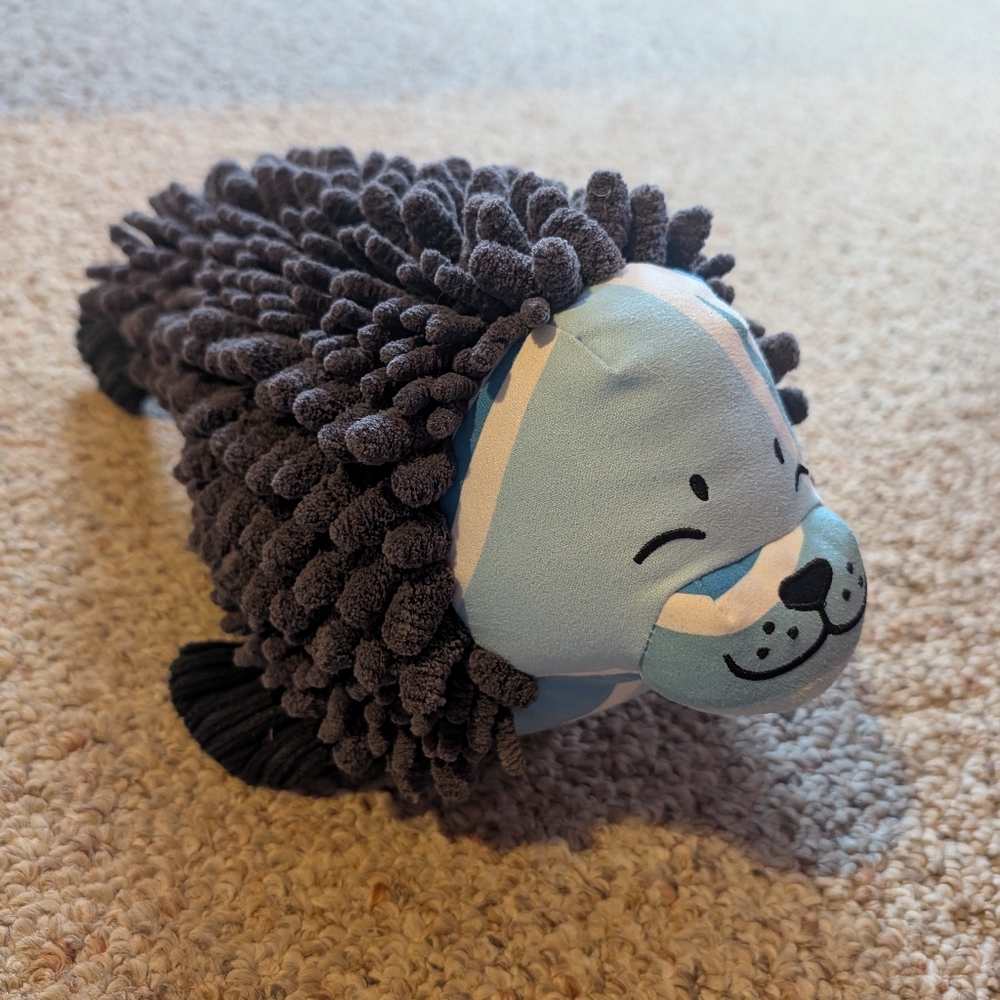 Norwex Chenille Pet seal